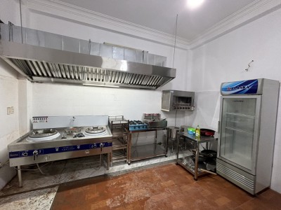 Vì sao nên lắp đặt hệ thống hút khói cho bếp nhà hàng? 